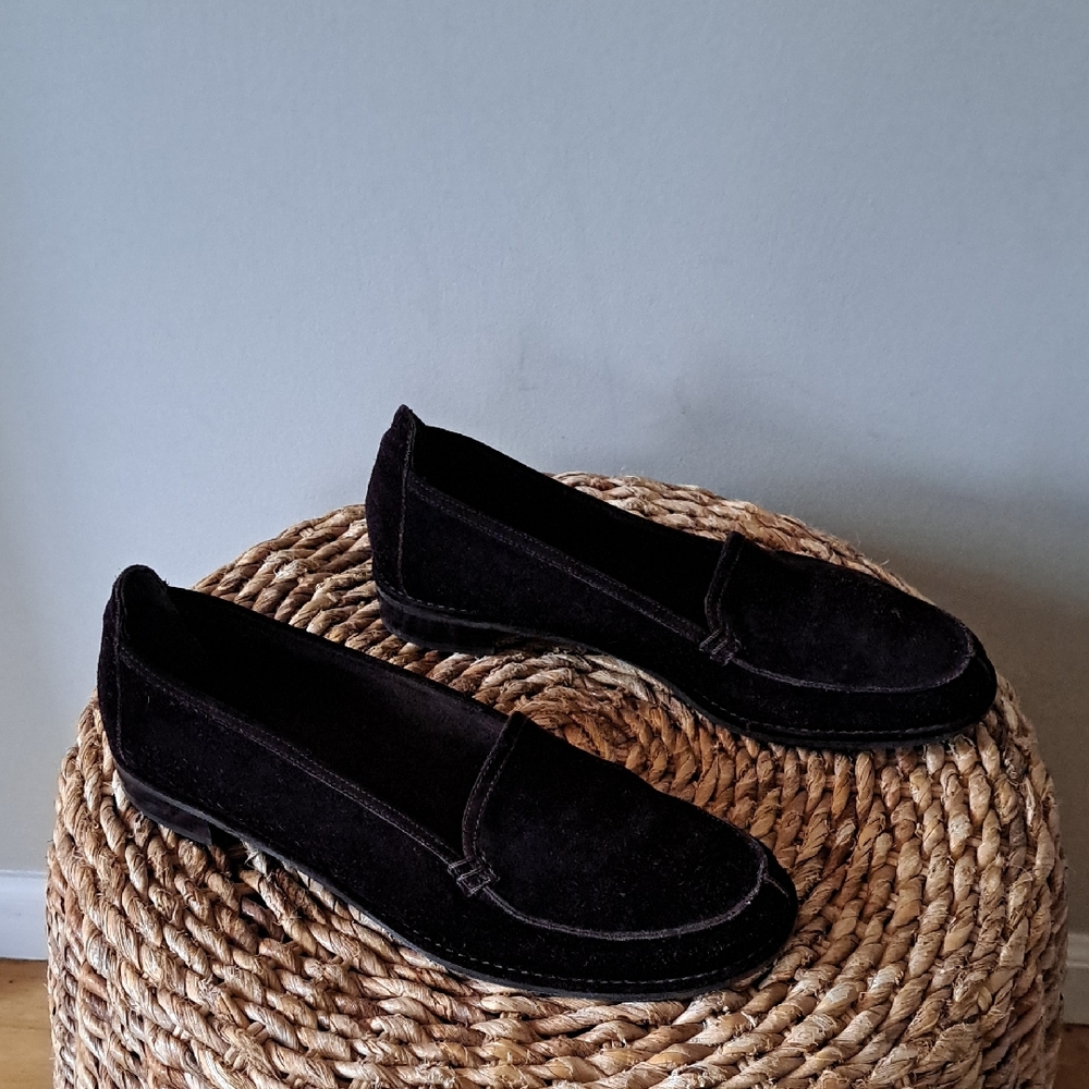 Stuart Weitzman Womens Classic Chocolate Brown Suede Preppy/Casual Loafers 8.5‎